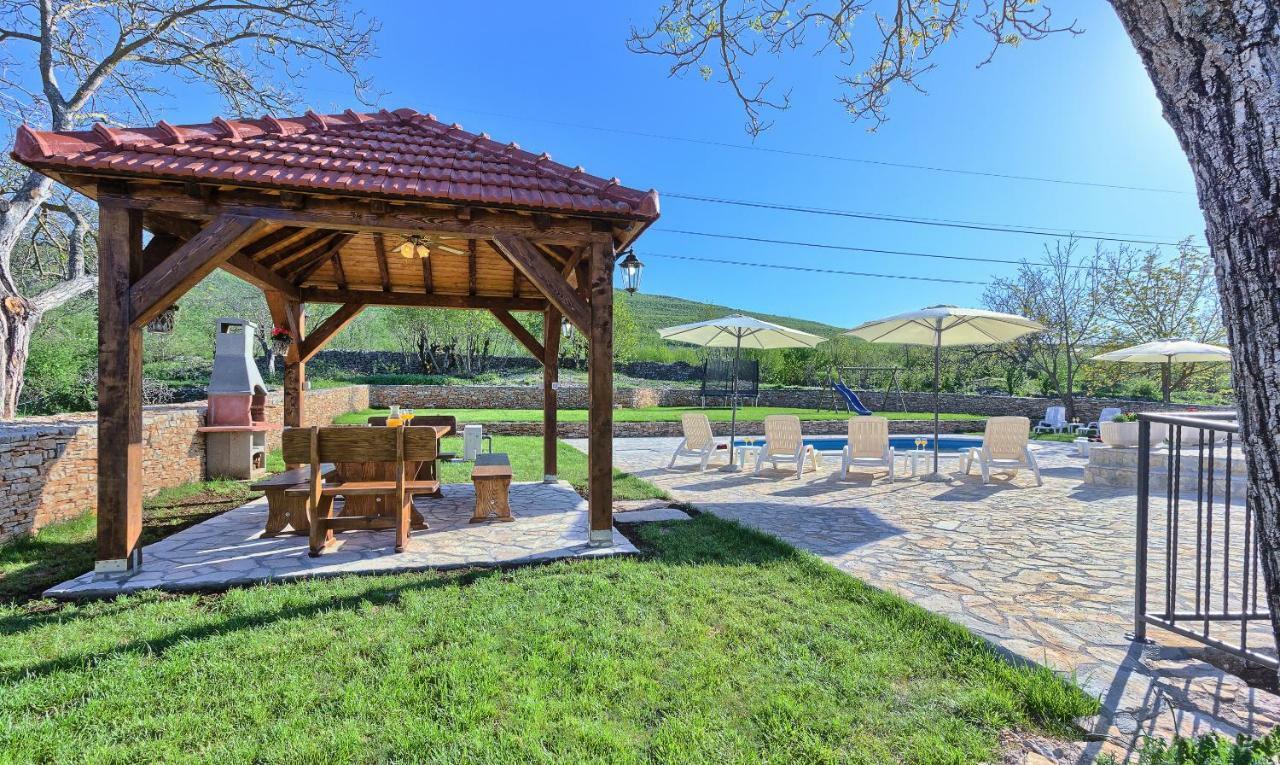 Dalmatia Stone House - Heated Pool