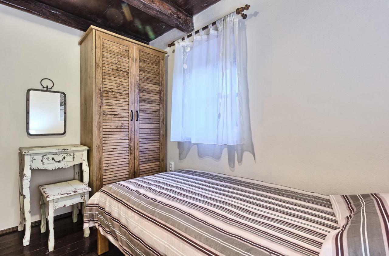 Dalmatia Stone House - Heated Pool Country house *
