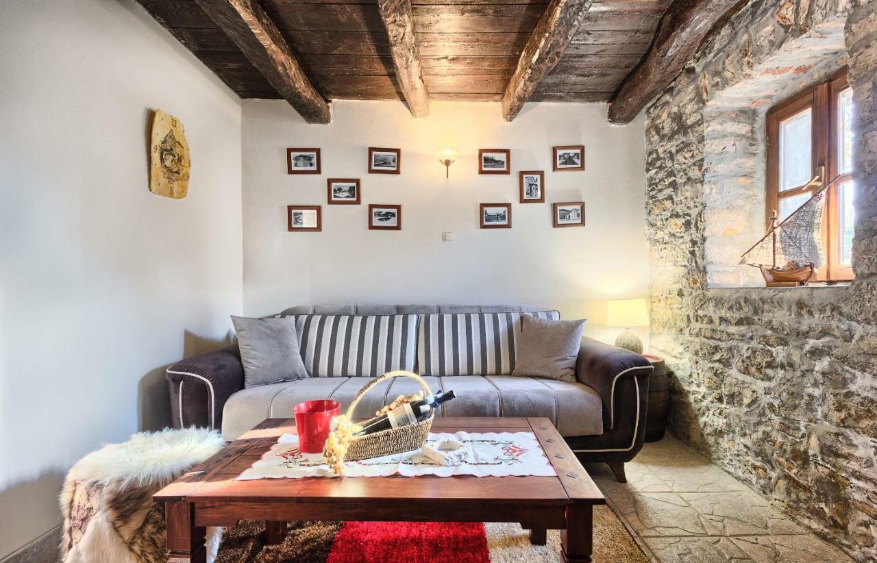 Dalmatia Stone House - Heated Pool * Biorine