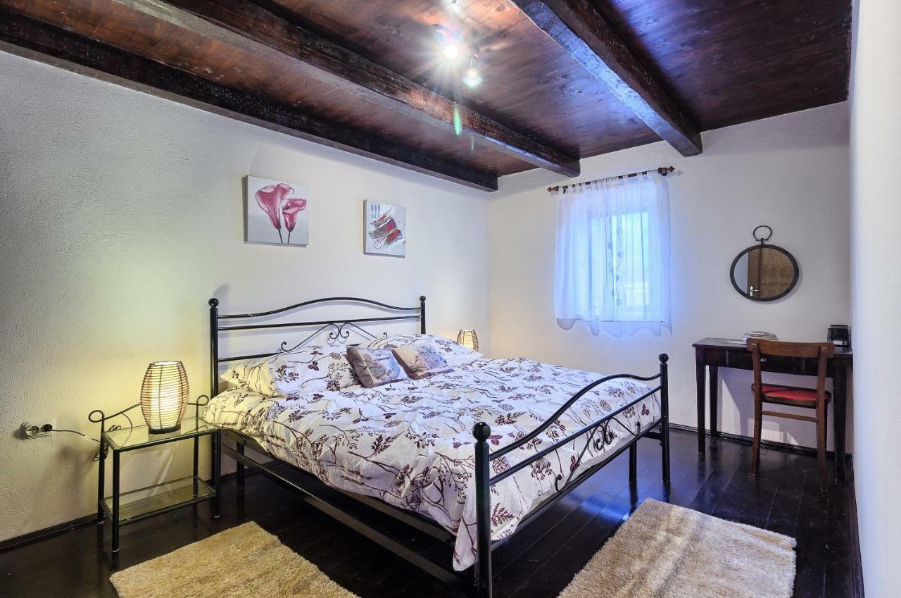 Dalmatia Stone House - Heated Pool Country house Biorine