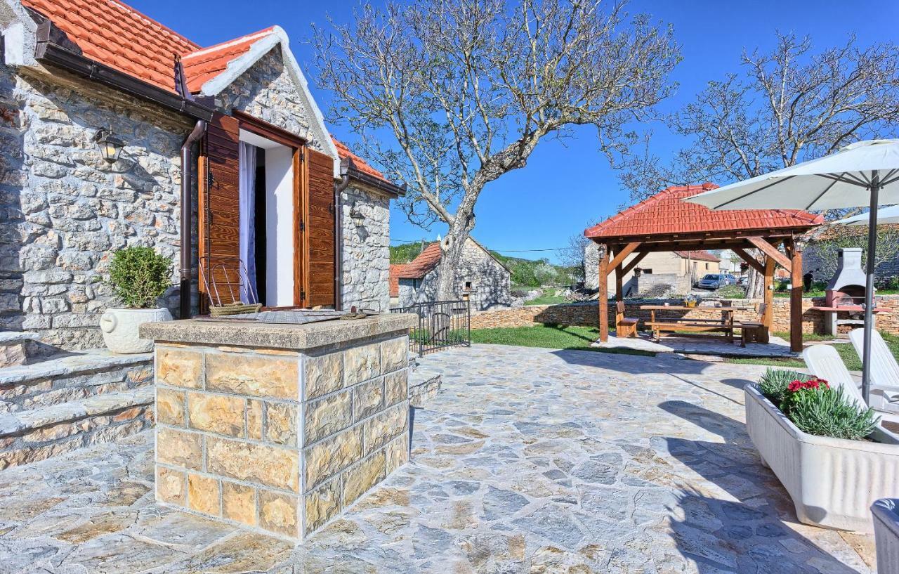 Dalmatia Stone House - Heated Pool Country house *