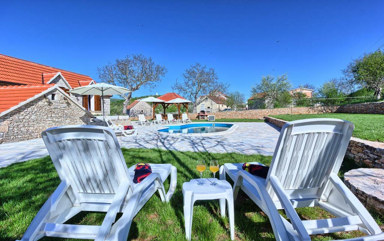 Dalmatia Stone House - Heated Pool Country house