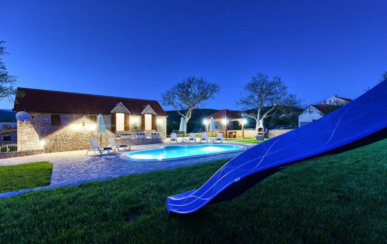 Country house Dalmatia Stone House - Heated Pool *