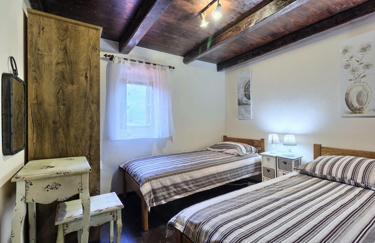 Dalmatia Stone House - Heated Pool Country house Biorine