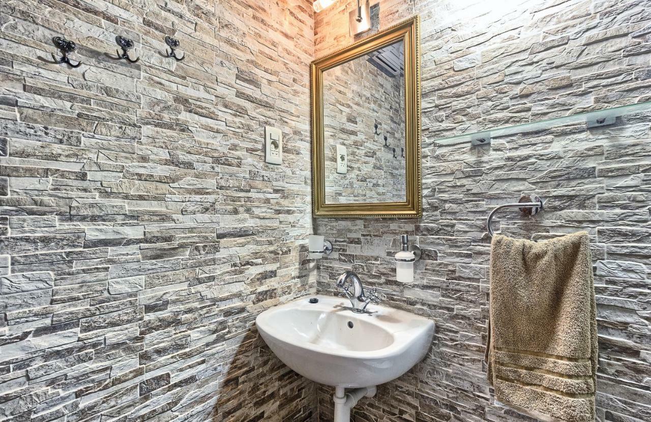 Dalmatia Stone House - Heated Pool Biorine