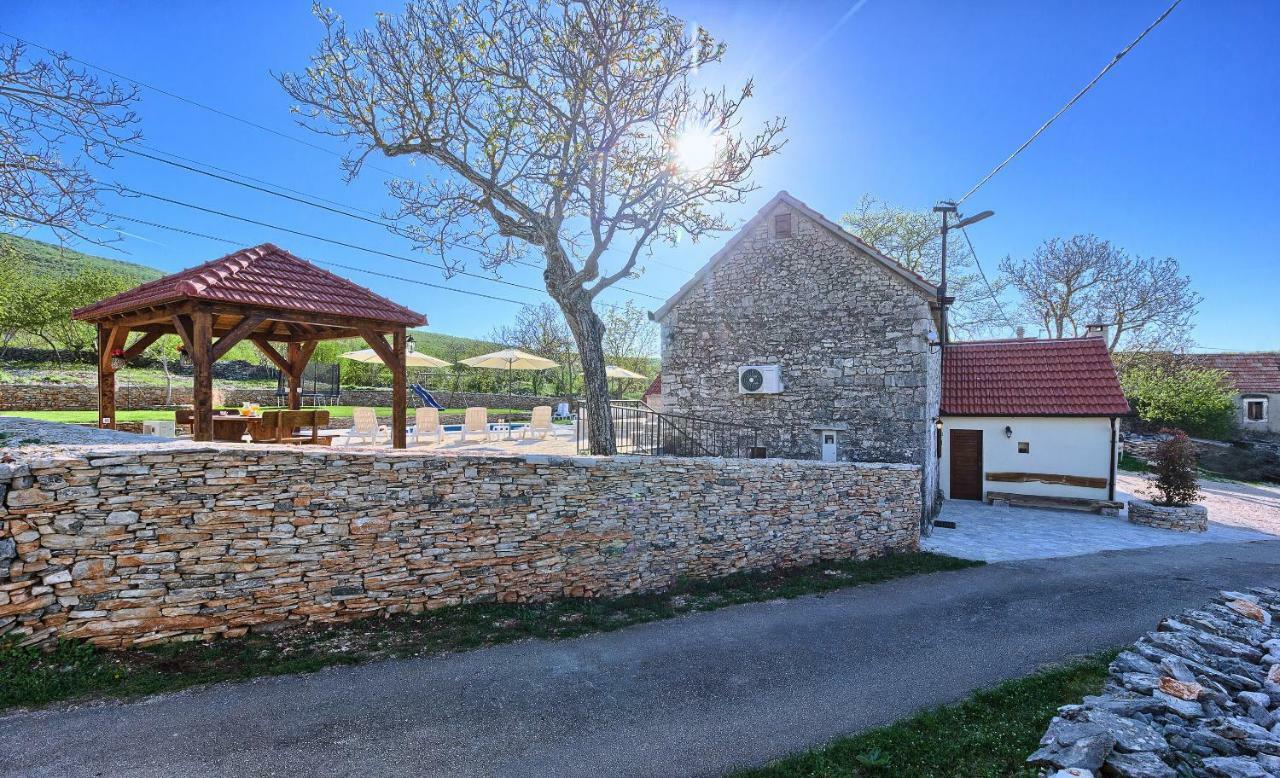 Dalmatia Stone House - Heated Pool Country house