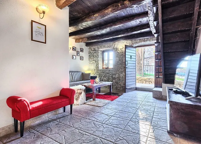 Dalmatia Stone House - Heated Pool