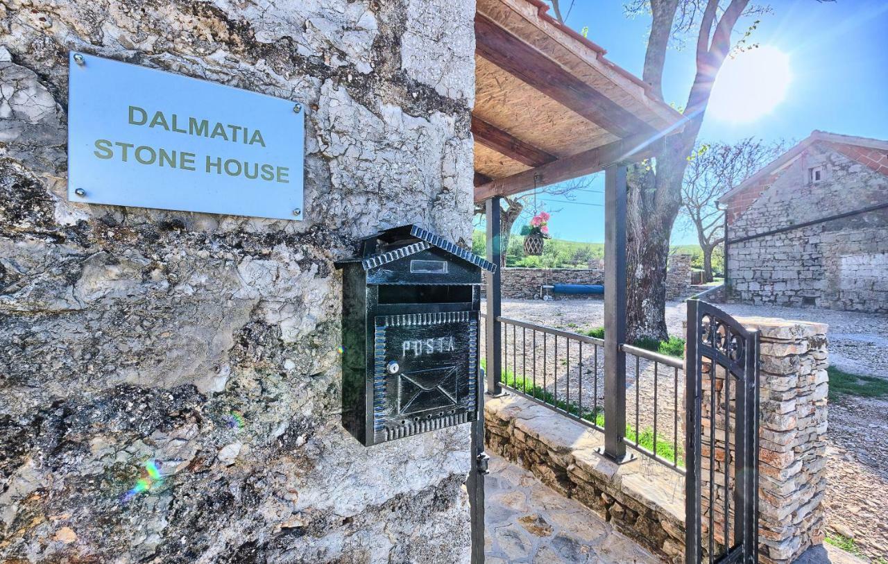 Dalmatia Stone House - Heated Pool Country house *