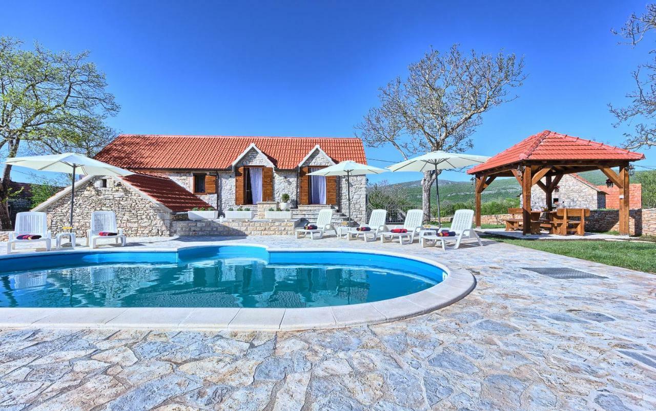 Dalmatia Stone House - Heated Pool Country house
